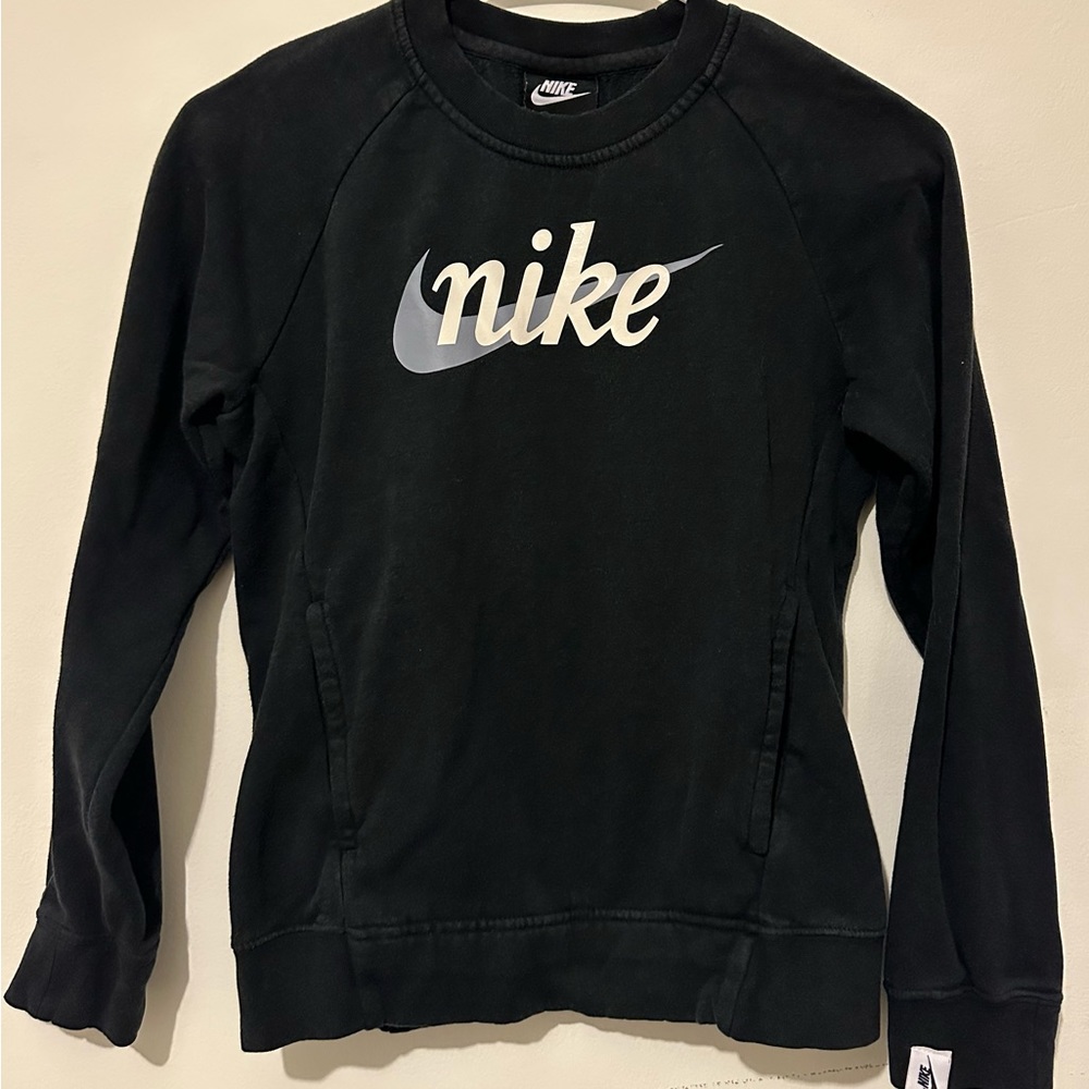 Nike Black Crewneck Sweatshirt with Big Pocket Girls Large